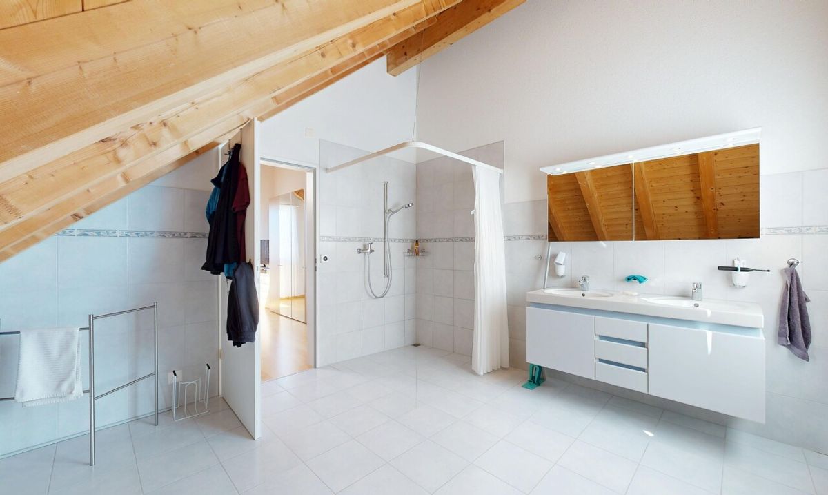 Attraktives 5.5-Zimmer-Einfamilienhaus im Grünen - 8