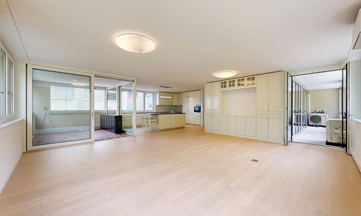 Modern 4.5-room apartment with two terraces in the heart of Liestal - 0