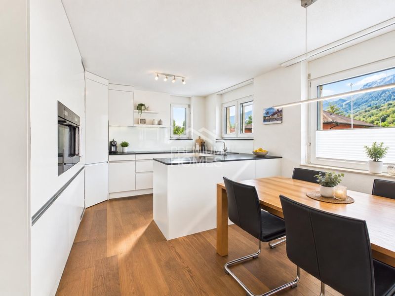 Raum für Familie, Arbeiten und Vermieten - 4