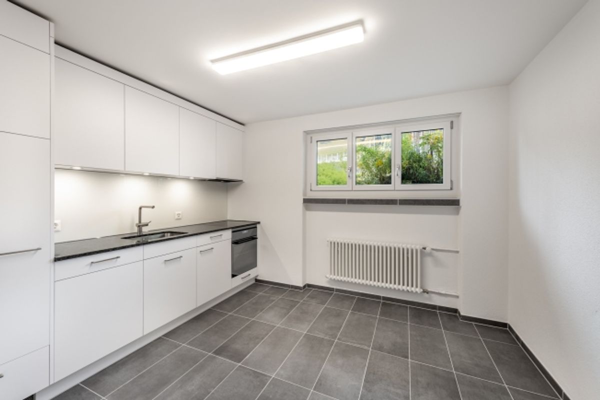 Frisch sanierte Wohlfühloase mit Gartensitzplatz - 0