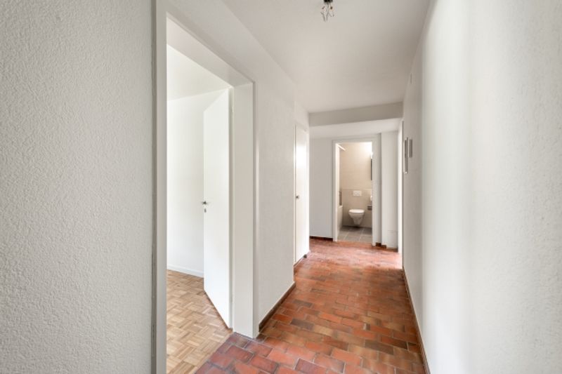 Frisch sanierte Wohlfühloase mit Gartensitzplatz - 4