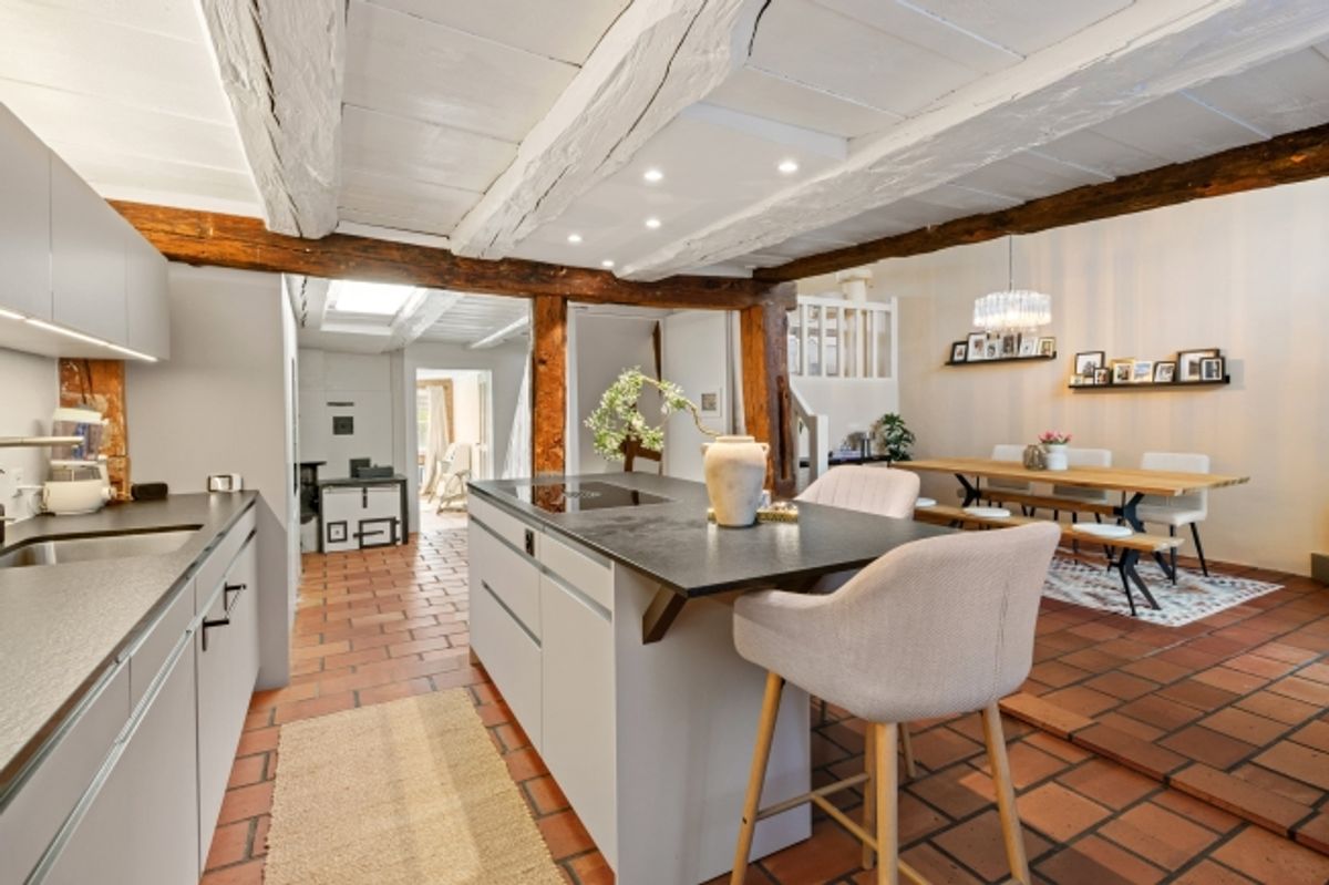 7-Zimmer Reihenhaus mit Charme in Wilchingen kaufen - 1