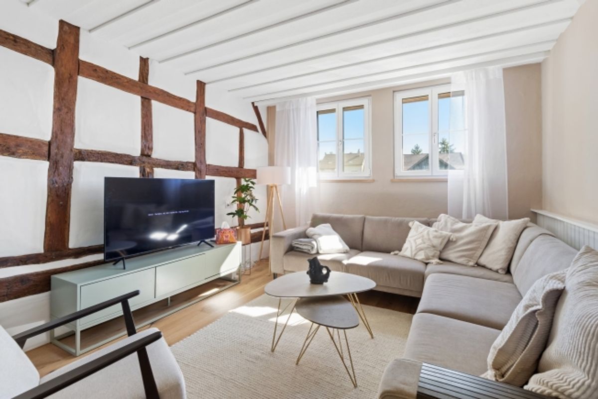 7-Zimmer Reihenhaus mit Charme in Wilchingen kaufen - 2