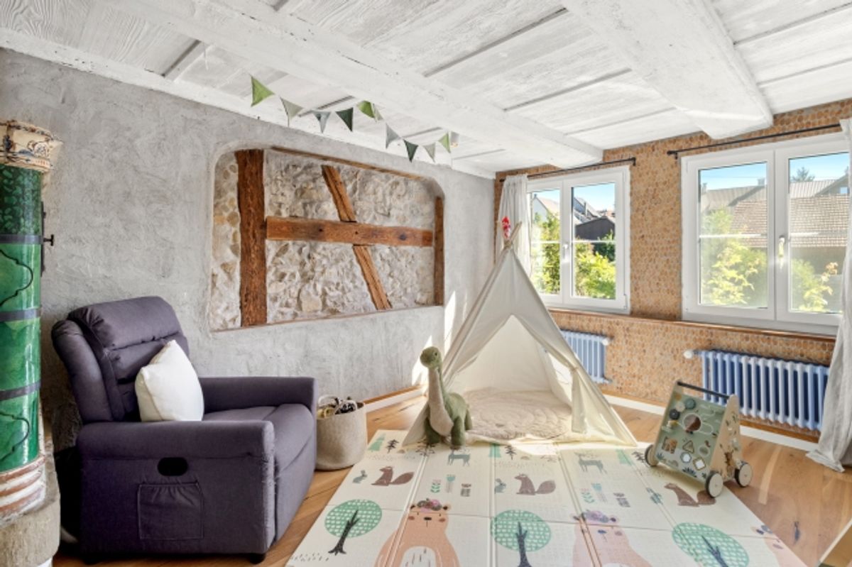 7-Zimmer Reihenhaus mit Charme in Wilchingen kaufen - 3