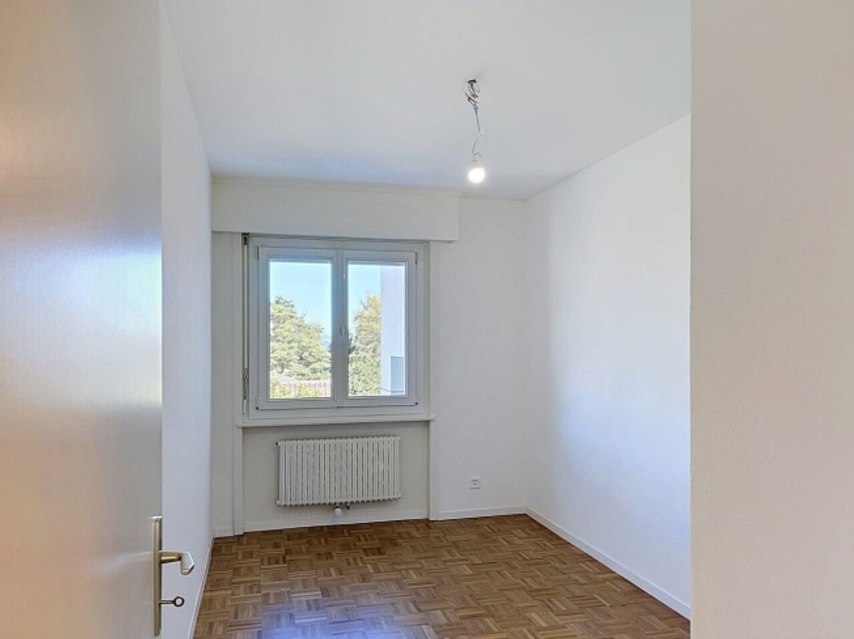 Geräumige 3,5-Zimmer-Wohnung, komplett renoviert - 6