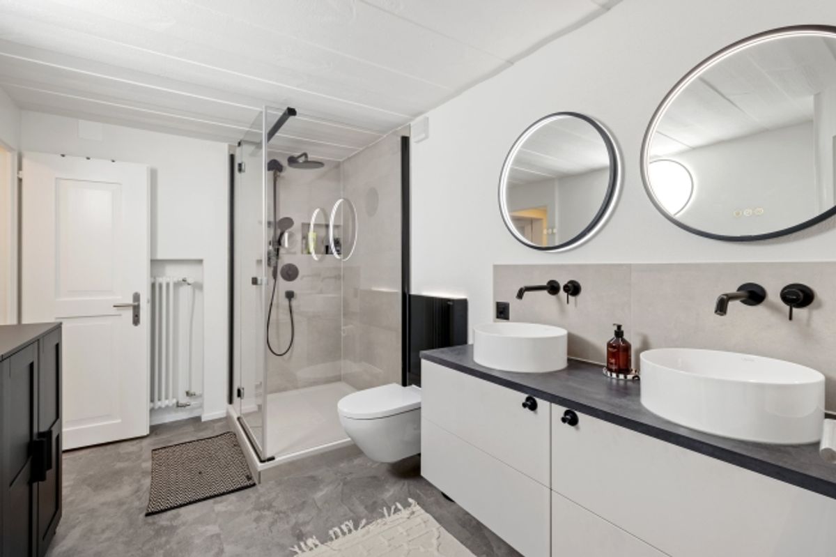 7-Zimmer Reihenhaus mit Charme in Wilchingen kaufen - 7