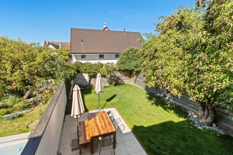 7-Zimmer Reihenhaus mit Charme in Wilchingen kaufen - 9