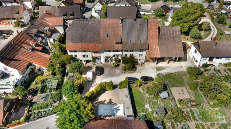 7-Zimmer Reihenhaus mit Charme in Wilchingen kaufen - 12