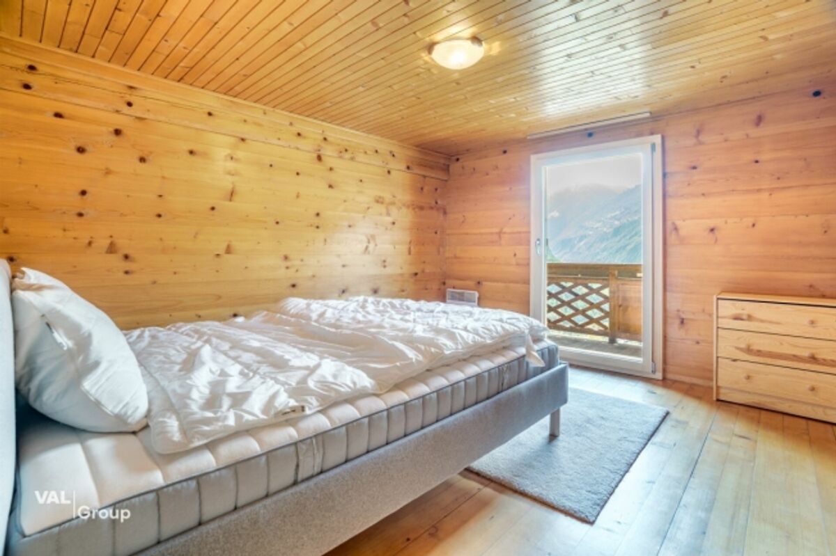 Gemütliche Dachwohnung mit Aussicht in Staldenried - 4