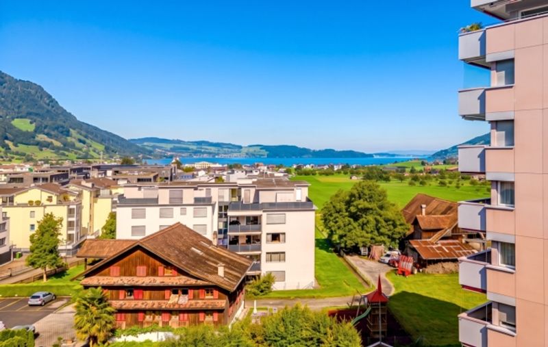Wohnen mit Aussicht - 4.5 Zimmer und Seeblick - 1