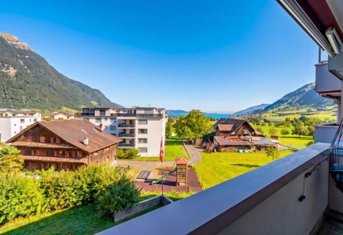 Wohnen mit Aussicht - 4.5 Zimmer und Seeblick - 1