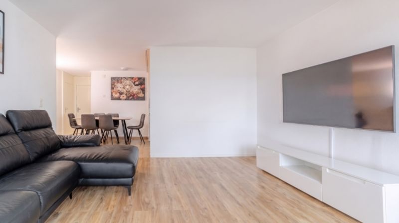 Wohnen mit Aussicht - 4.5 Zimmer und Seeblick - 3
