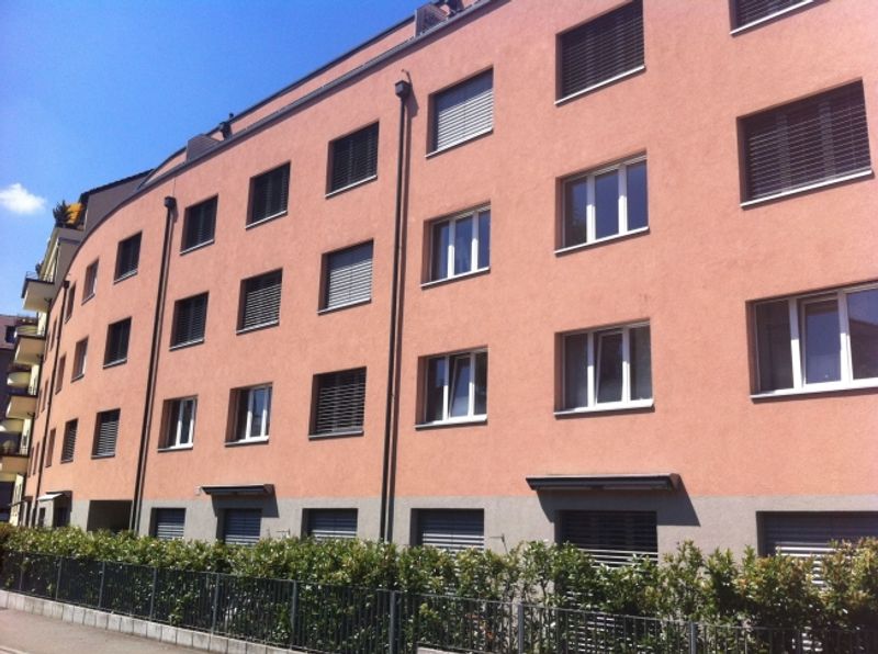 Stadtwohnung mit Sitzplatz - 1