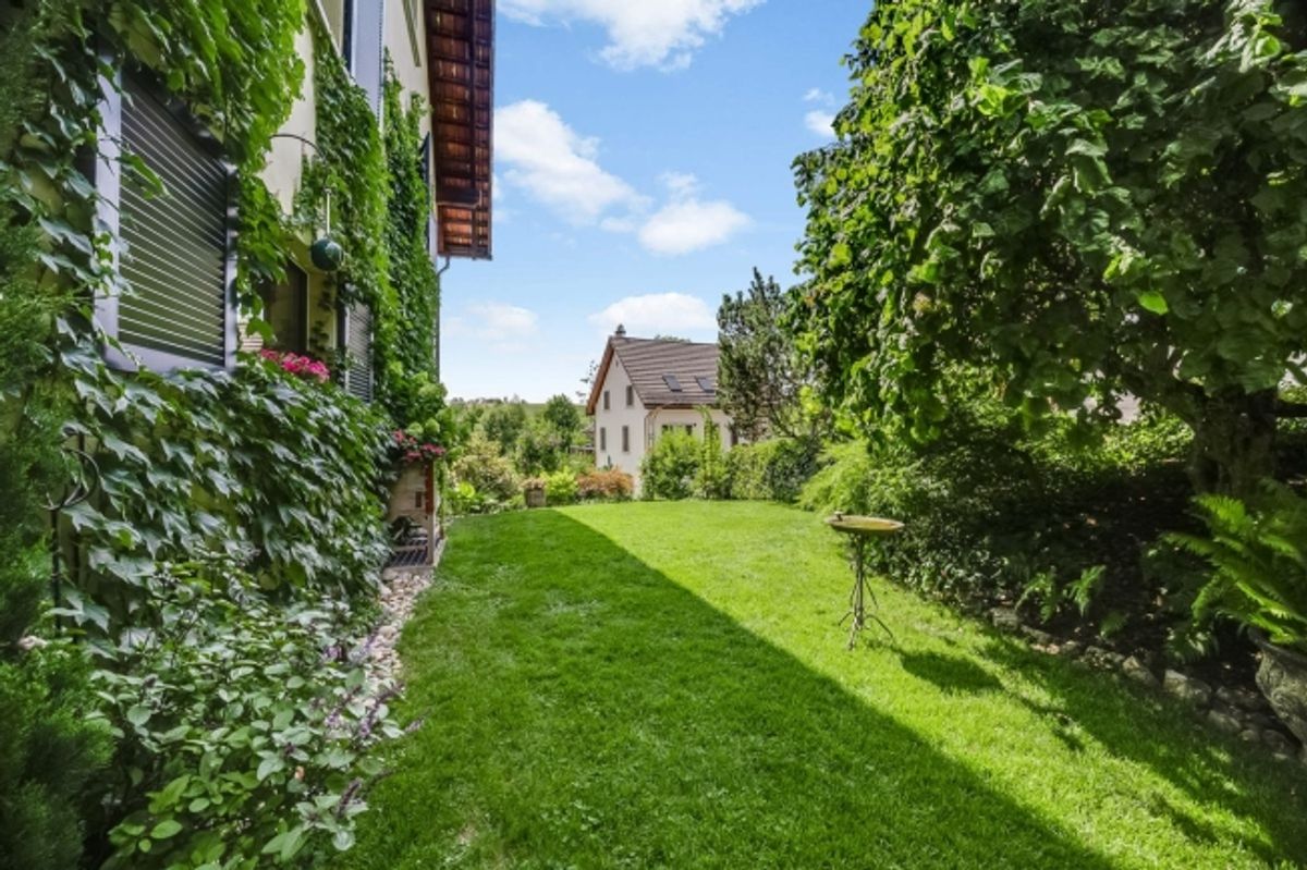 Ruhig gelegenes 4.5 Zimmer Doppeleinfamilienhaus mit Ausbaupotenzial! - 11