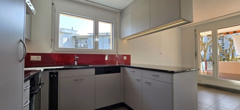 Frisch renovierte 4.5 Zi.-Wohnung direkt neben Kindergarten- & Grundschule - 5