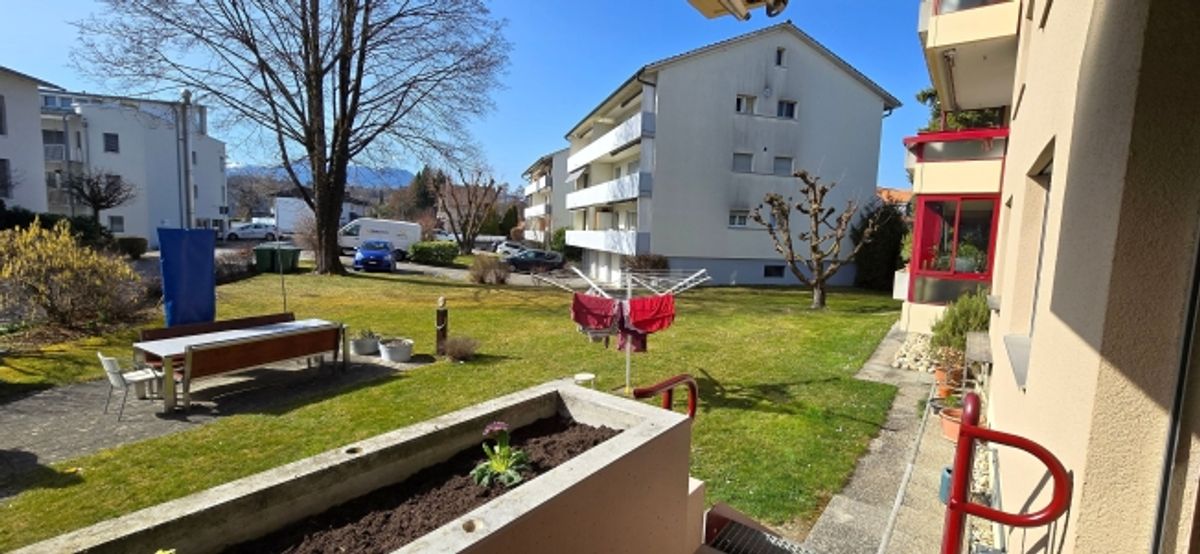 Frisch renovierte 4.5 Zi.-Wohnung direkt neben Kindergarten- & Grundschule - 10