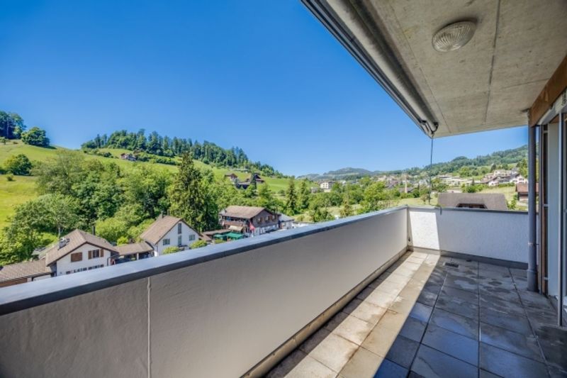 Geräumiges 4.5-Zimmer-Duplex mit Aussicht in Eschenbach - 13