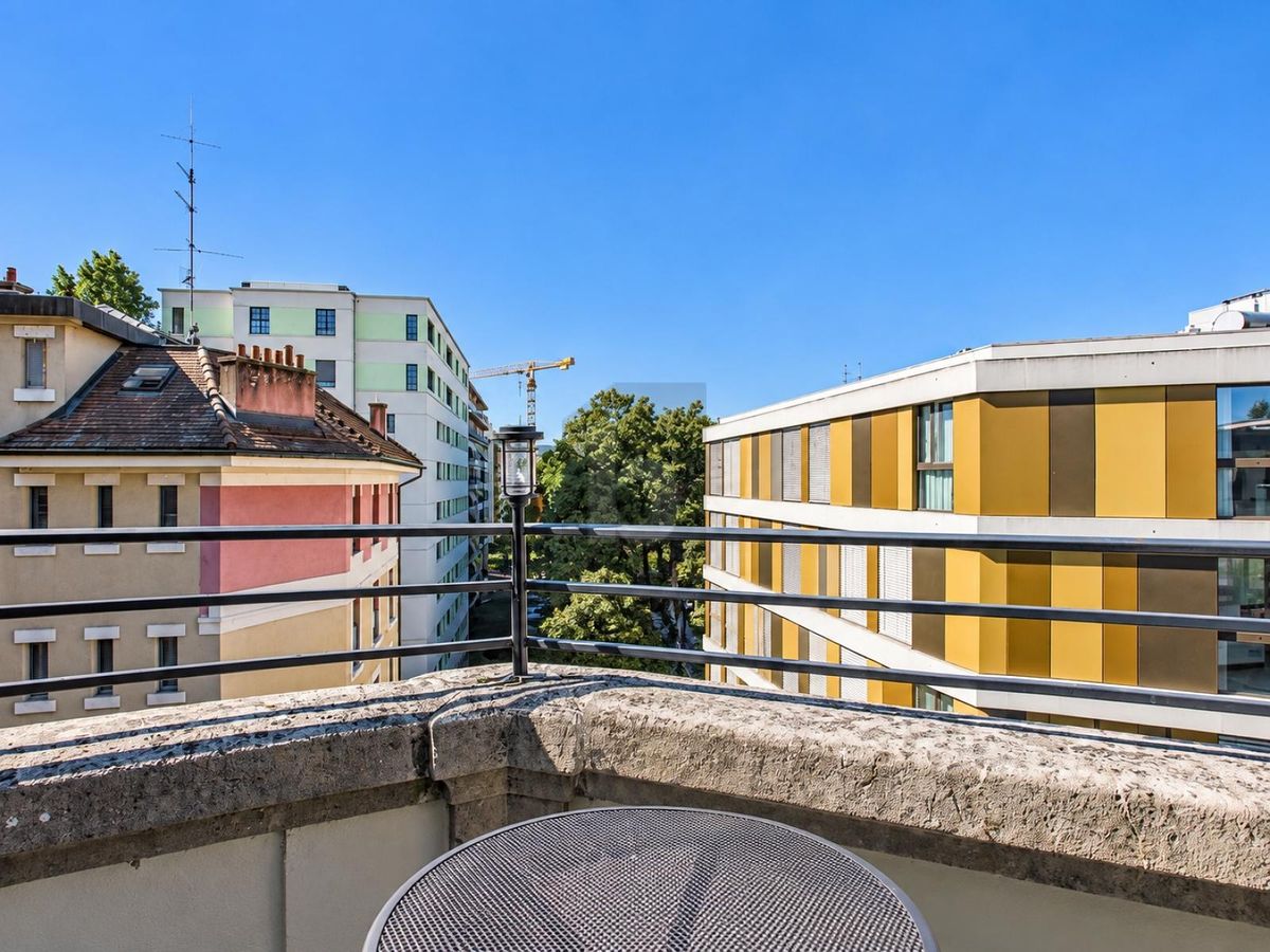 ATTIQUE AVEC BALCON À SERVETTE-CHARMILLES - 1