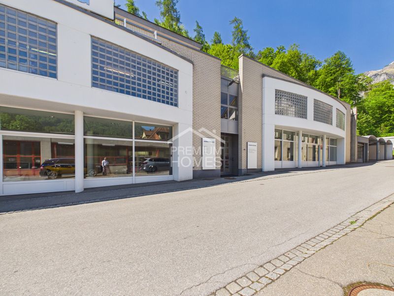 Autohaus Gewerbefläche mit Showroom oder Rendite - 2