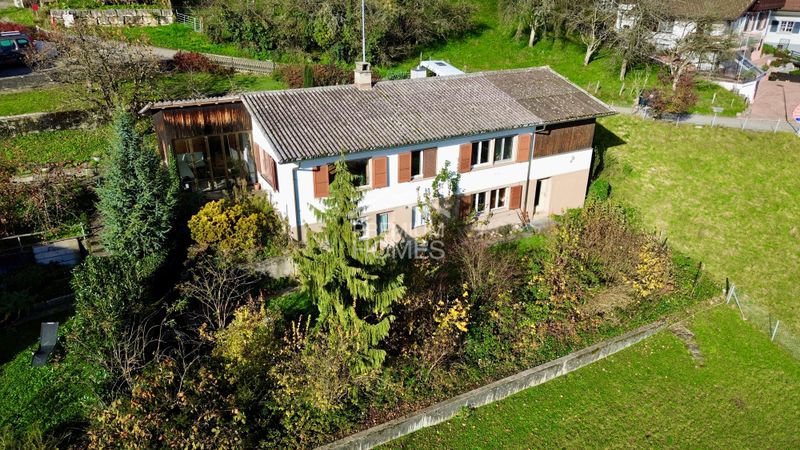 Einfamilienhaus an schöner Lage mit Weitsich! - 1