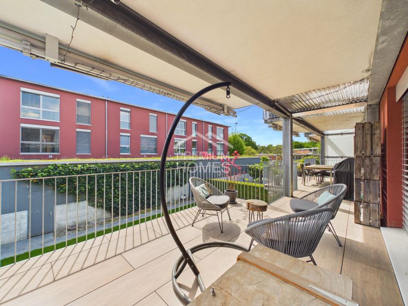 XXL-Balkon mit modernem Wohngefühl - 6