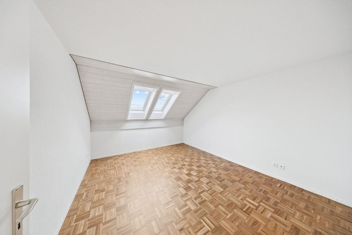 Charmante Dachwohnung - jetzt 1 Monat gratis! - 4