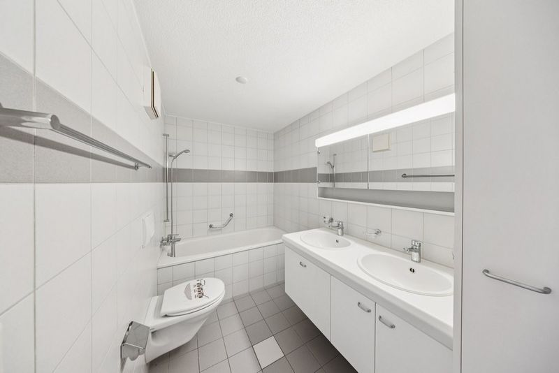 Charmante Dachwohnung - jetzt 1 Monat gratis! - 8