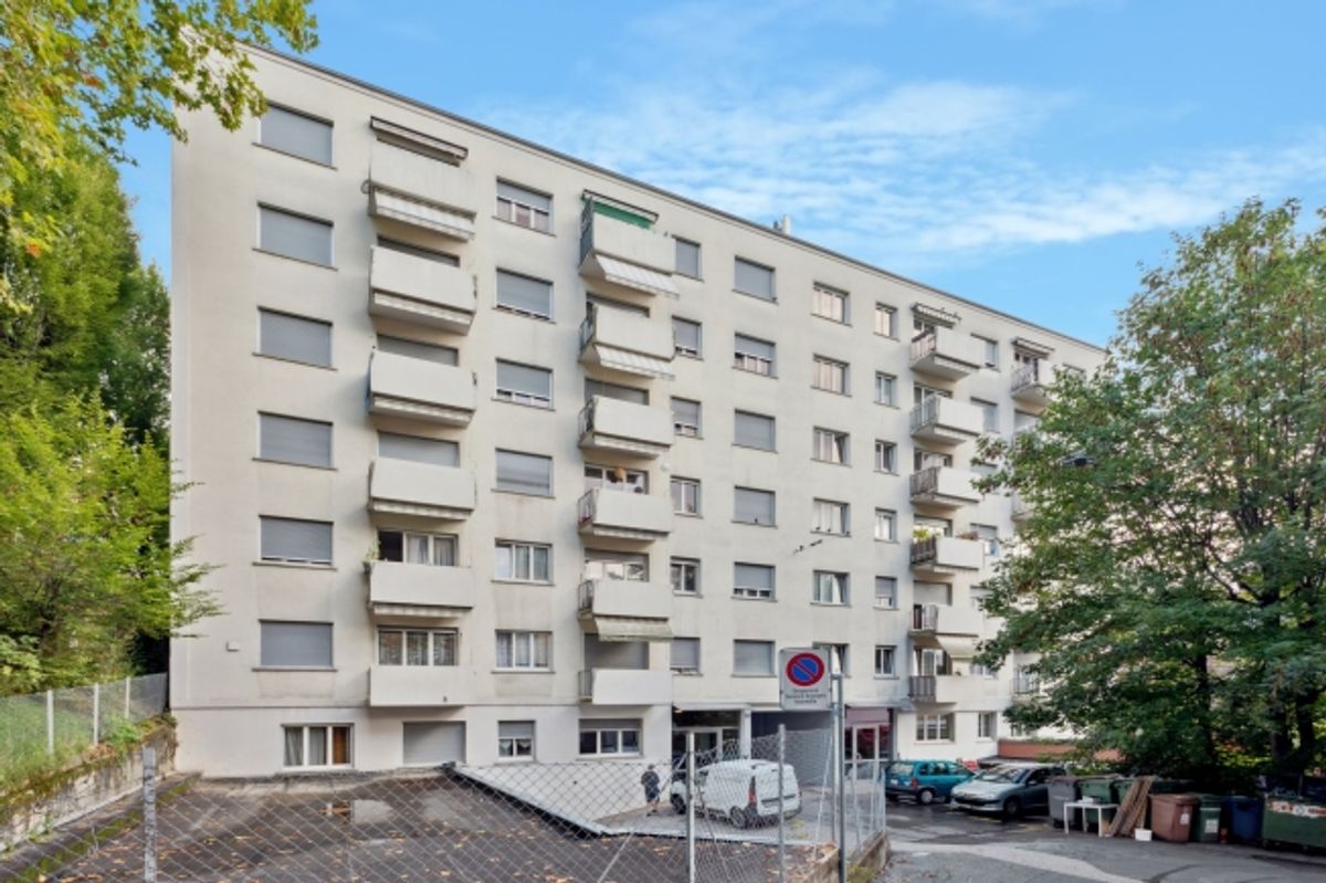 Appartement rénové de 3 pièces au rez-suppérieur - 0