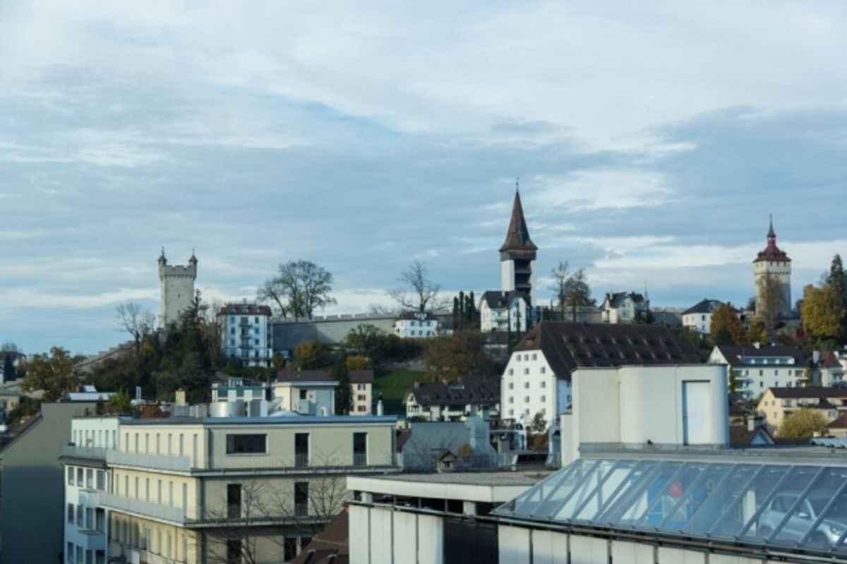 Helle Bürofläche mit Weitblick über Luzern - befristet bis Ende 2028 - 0