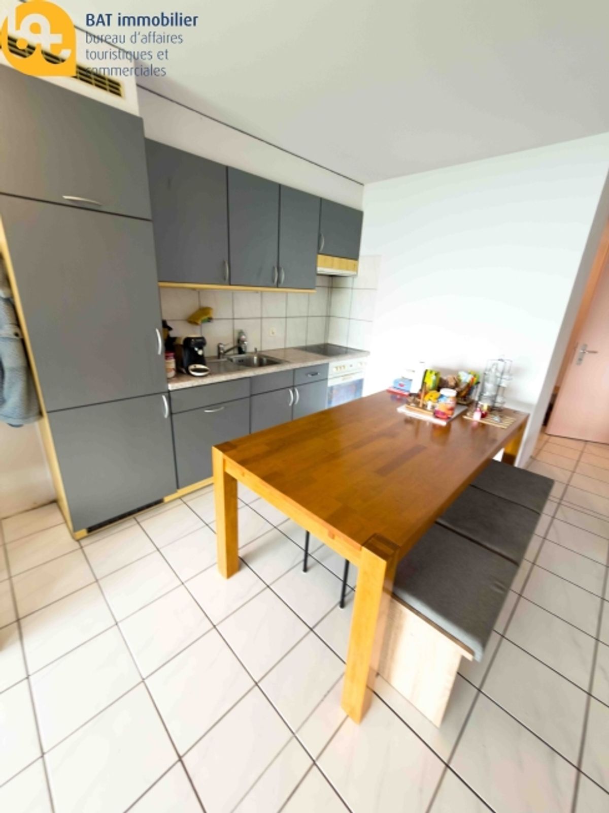 Wohnung 2.0 Zimmer (s) - 5