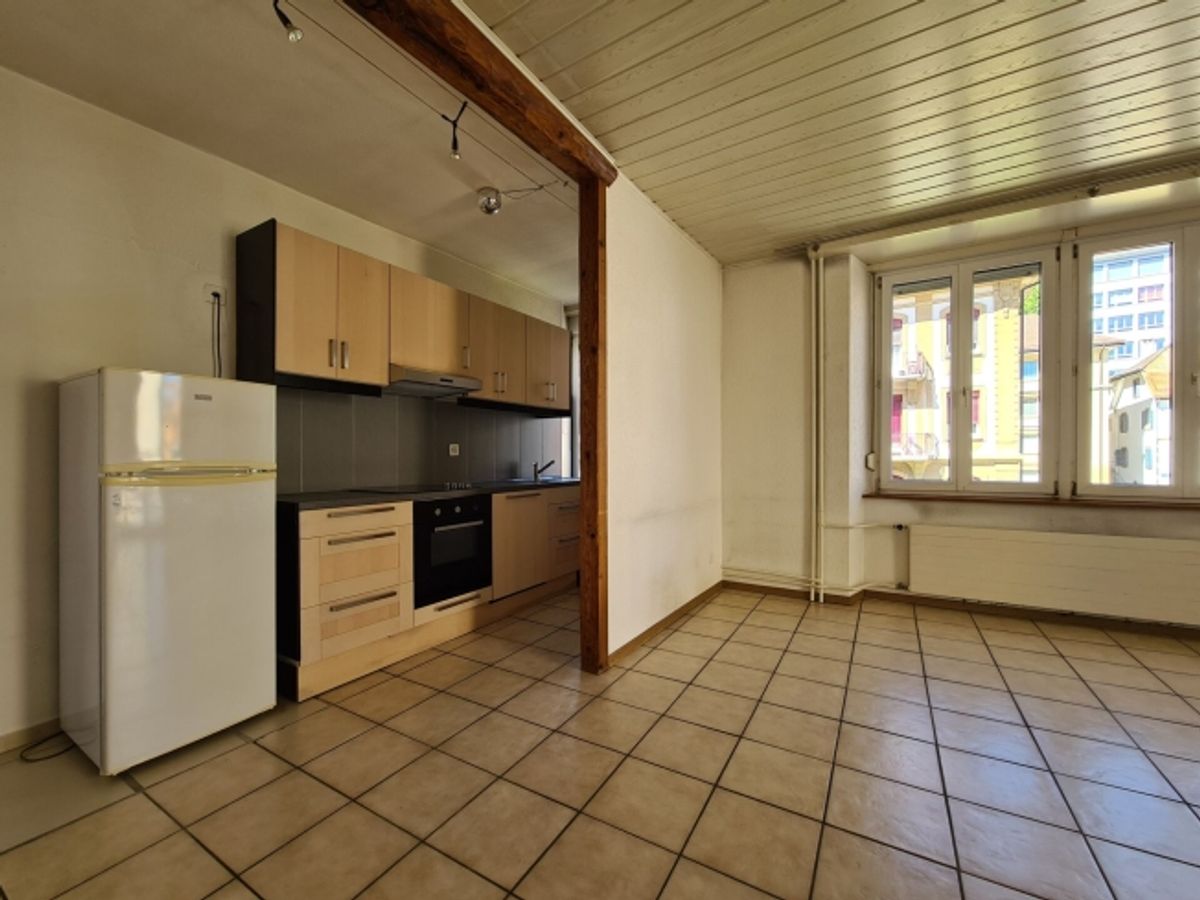 2.5 Zimmerwohnung mit Balkon - 0