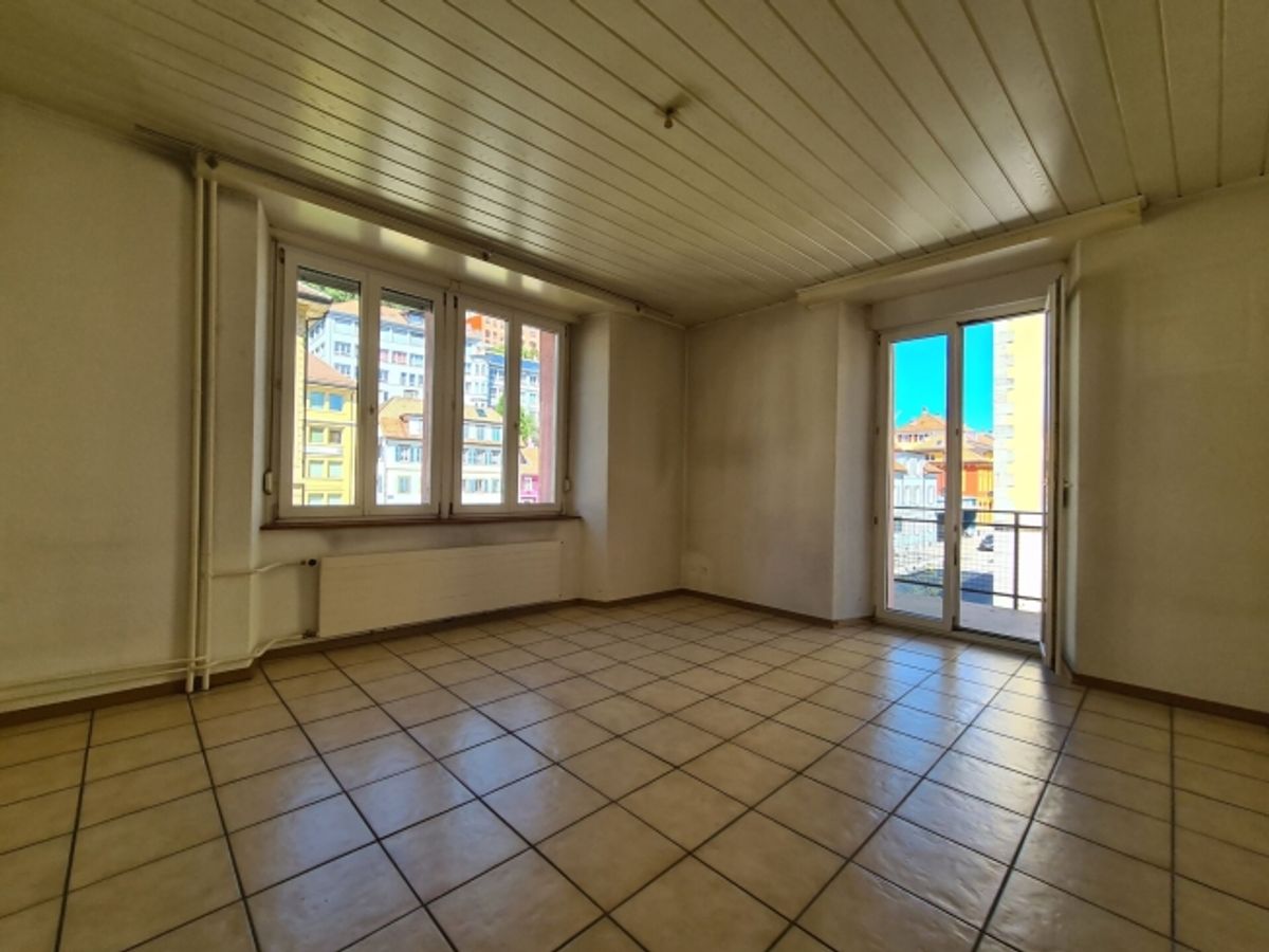 2.5 Zimmerwohnung mit Balkon - 3