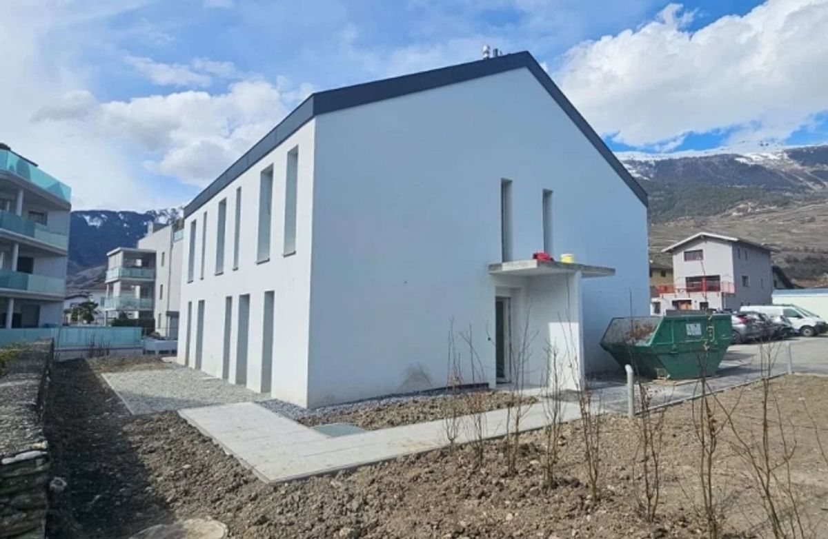 Zu vermieten – Charmantes 2,5-Zimmer-Doppelhaus in Conthey (Les Jardins de la Morge) - 0