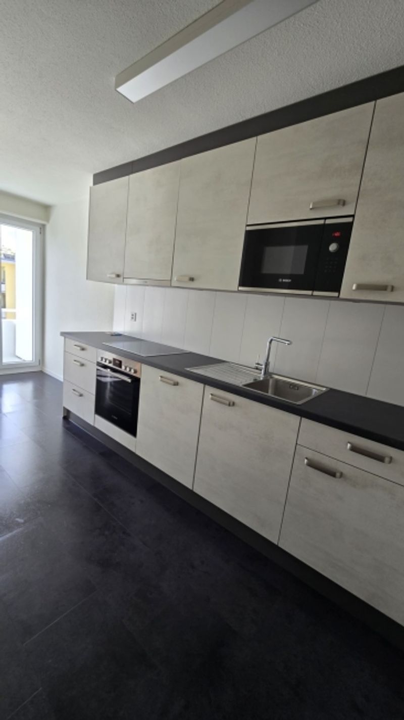 Gemütliche Neu renovierte 3,5 Zimmer- Wohnung in Bülach - 3