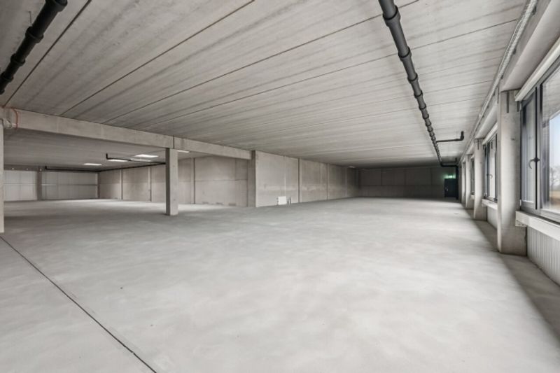 Ideal angebunden & flexibler Ausbau möglich - 2