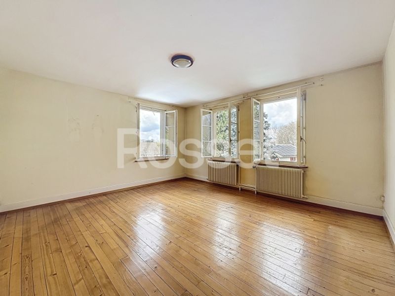 9-Zimmer-Haus zum Verkauf - 9