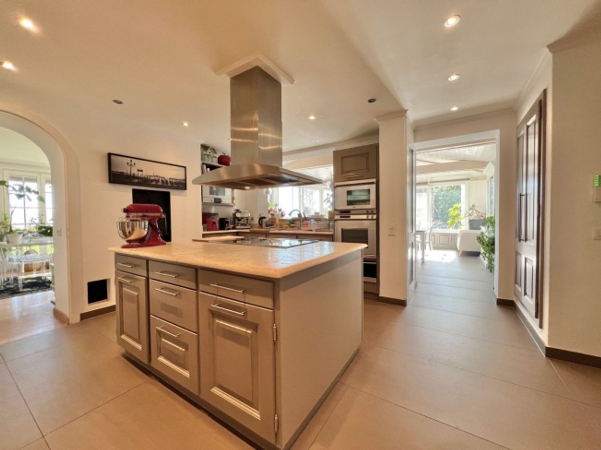 Charmantes Anwesen, grandioses Panorama, absolute Eleganz auf 420 m2 - 8