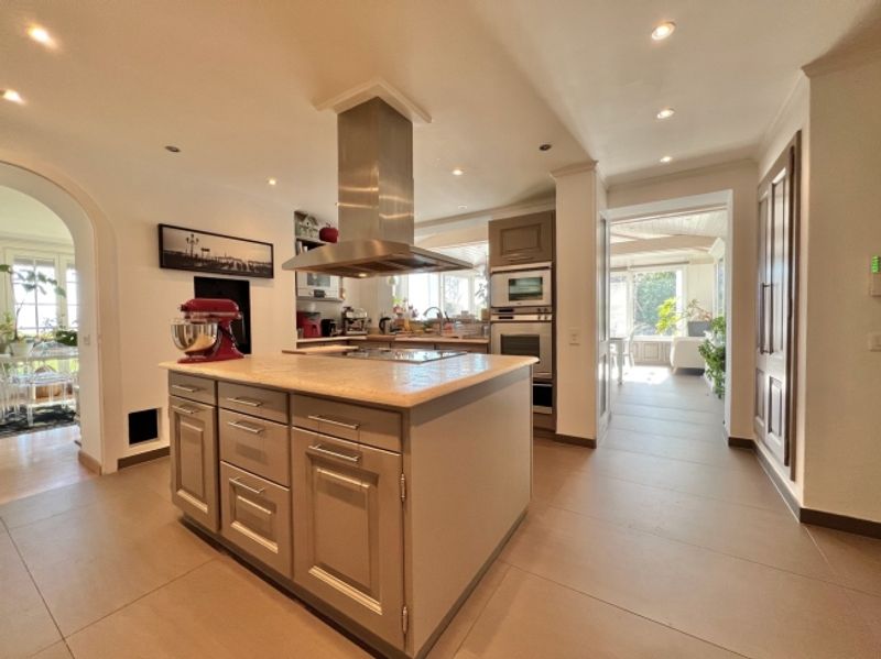 Charmantes Anwesen, grandioses Panorama, absolute Eleganz auf 420 m2 - 9