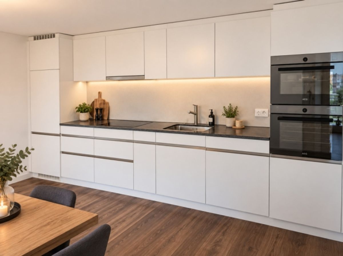 Ruhige Hanglage im Weinberg Exklusive 4-Zimmer-Wohnung mit grosszügigem Parkangebot - 1