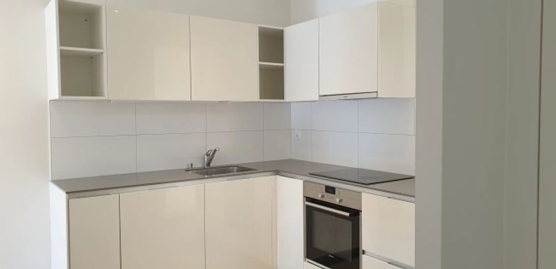 Eine 2-Zimmer-Wohnung im ersten Stock komplett renoviert. - 4