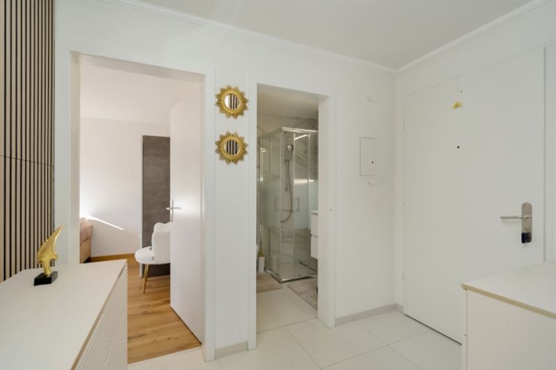 Grosszügige 5.5- Zimmer Wohnung an zentraler Lage in Belp - 3