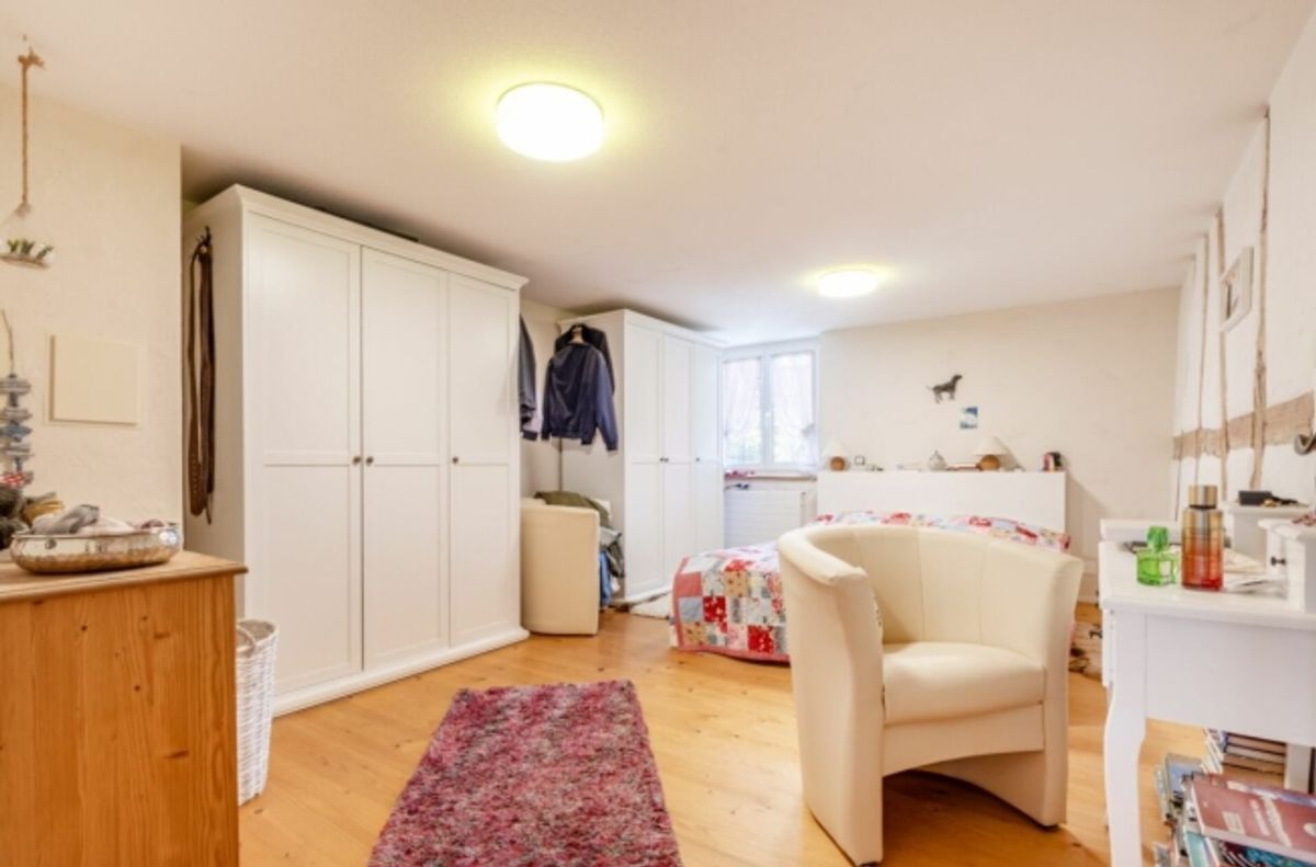 Historisches 9.5-Zimmer-Bauernhaus - stilvoll saniert, einzigartig im Charakter - 6