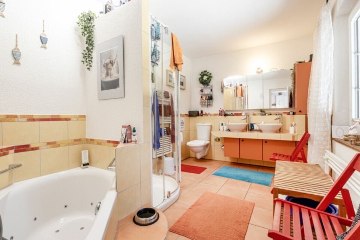 Historisches 9.5-Zimmer-Bauernhaus - stilvoll saniert, einzigartig im Charakter - 9