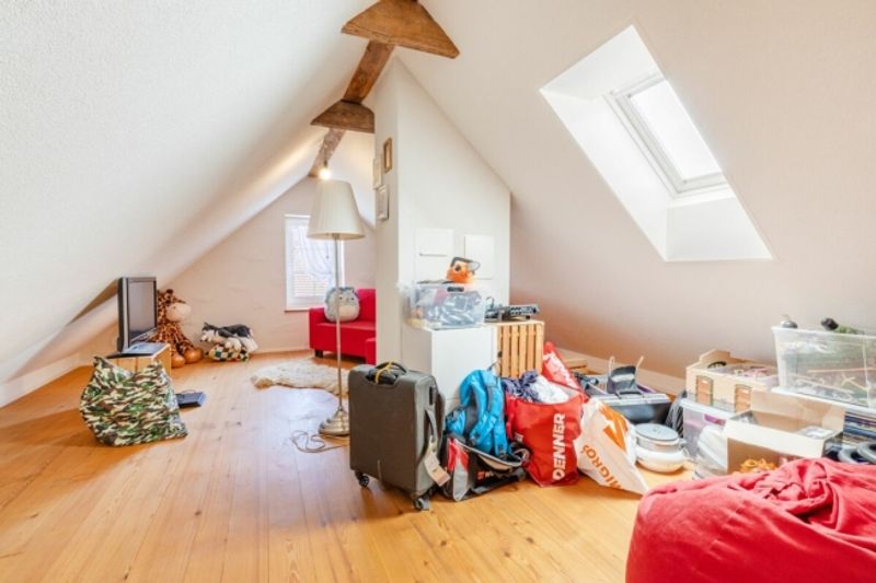 Historisches 9.5-Zimmer-Bauernhaus - stilvoll saniert, einzigartig im Charakter - 13
