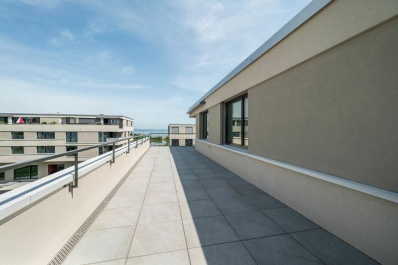 Moderne 3.5 Zimmer Attika Wohnung am See - 11