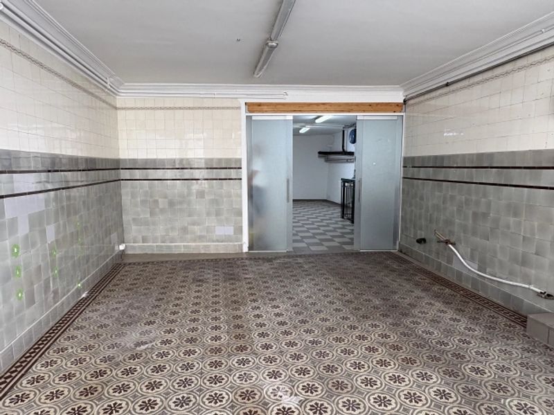 Geschäftsräumlichkeiten im Herzen von Old Clarens, in einem Weinbauerhaus. - 3