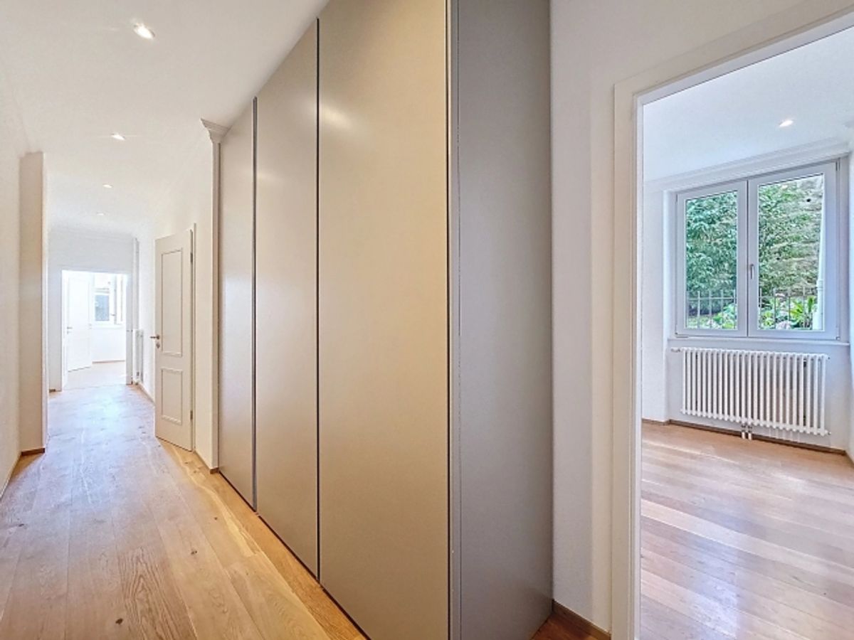Charmante und geräumige 3,5-Zimmer-Wohnung von ca. 108 m² - 11