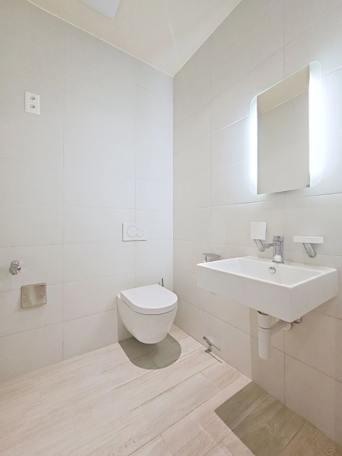 Charmante und geräumige 3,5-Zimmer-Wohnung von ca. 108 m² - 12