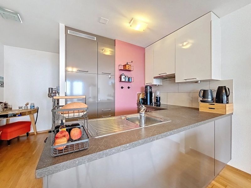 Schöne 3-Zimmer-Wohnung nur einen Steinwurf von den Kais entfernt - 5