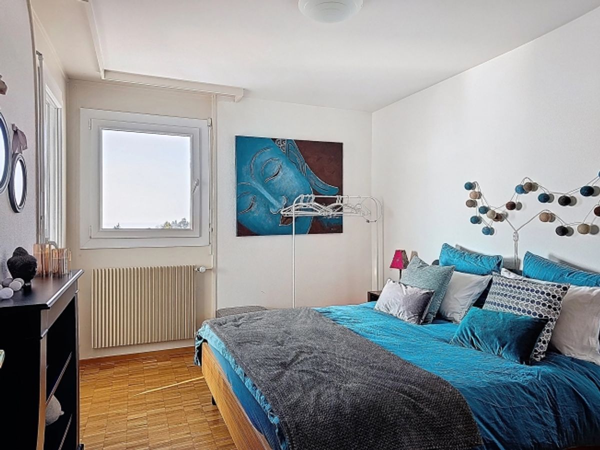 Schöne 3-Zimmer-Wohnung nur einen Steinwurf von den Kais entfernt - 6